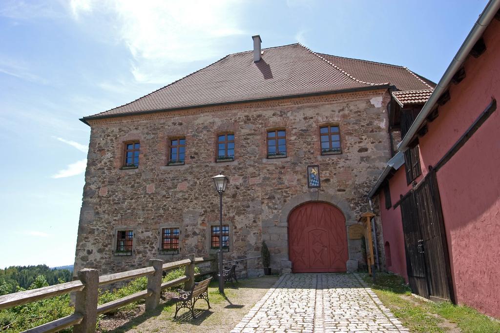 Zum Schwarzen Baeren Otel Vohenstrauss Dış mekan fotoğraf