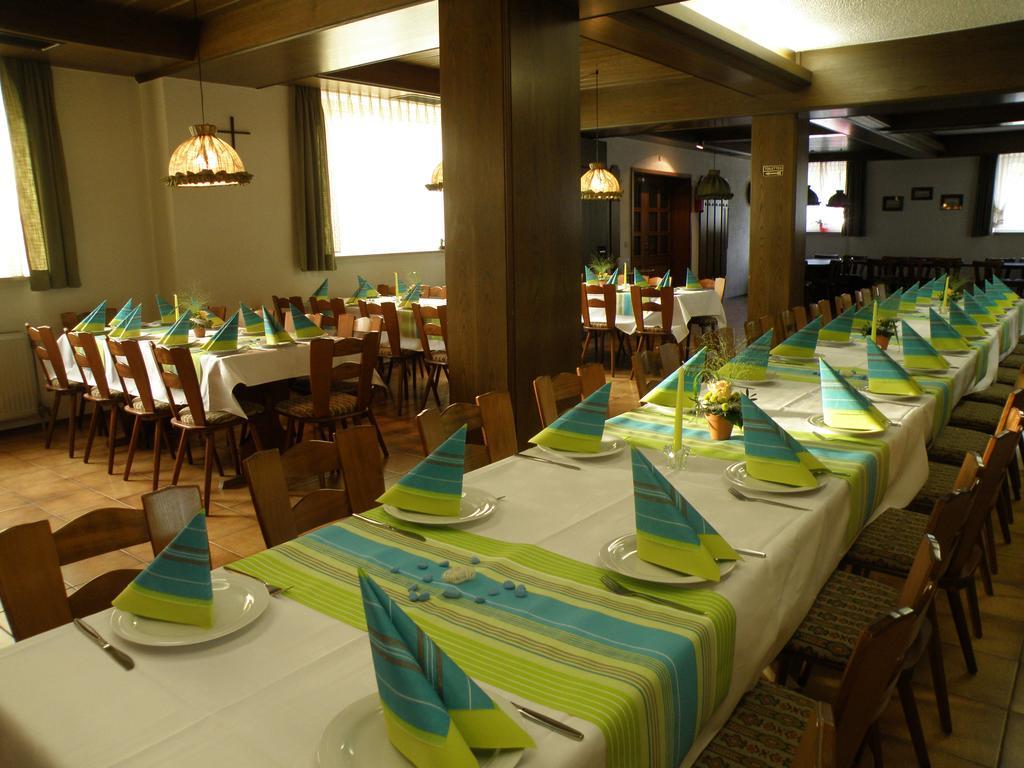 Zum Schwarzen Baeren Otel Vohenstrauss Dış mekan fotoğraf