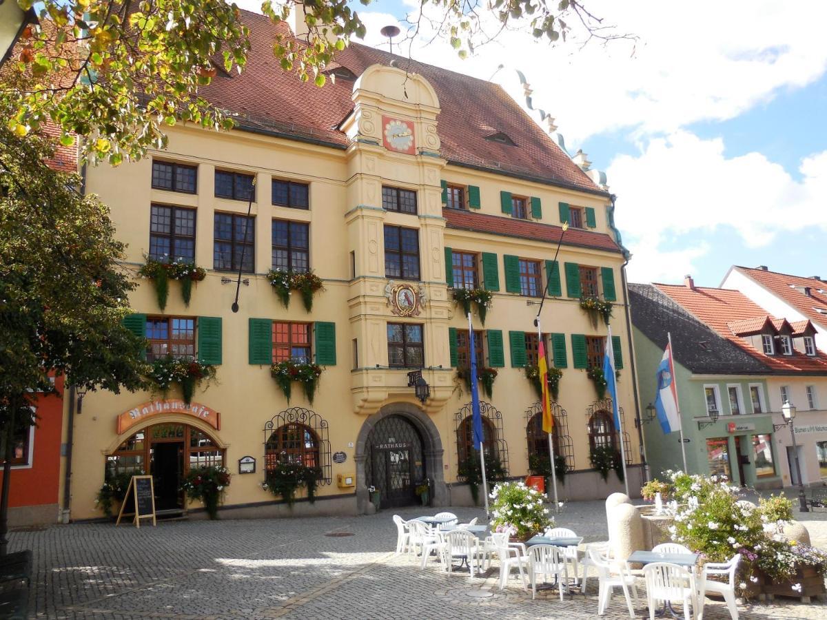 Zum Schwarzen Baeren Otel Vohenstrauss Dış mekan fotoğraf